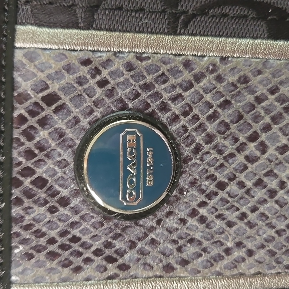 Coach Signature Satchel 2013 EUC Two Hangtags - Picture 2 of 11